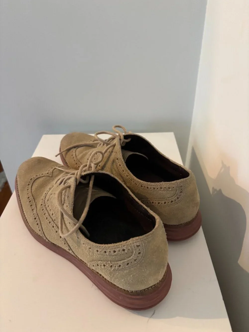 Cole Haan Tan Suede Wingtip Oxfords with Red Contrast Sole | Mens Size 9